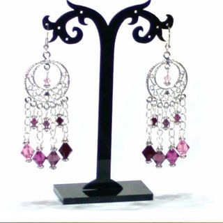 Pendientes largos con cristales en rosa y fucsia