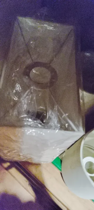 PANTALLA de LAMPARA beige y blancas. 5€ unidad