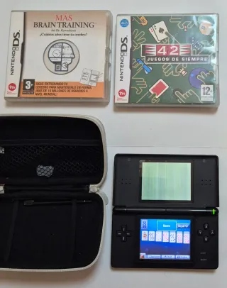 Nintendo DS Lite + 2 Juegos + Estuche
