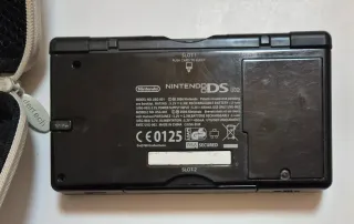 Nintendo DS Lite + 2 Juegos + Estuche