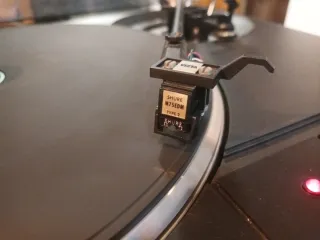 Tocadiscos Vieta Direct Drive Quartz modelo G-5070