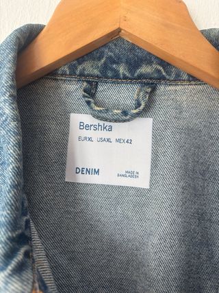 Cazadora vaquera hombre Bershka Talla XL