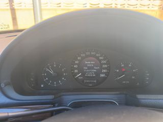 Mercedes-Benz Clase E 2005
