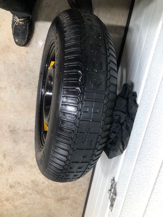 Rueda antigua coches clasicos Volvo Special