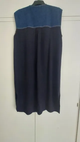 Chaleco largo denim azul y negro