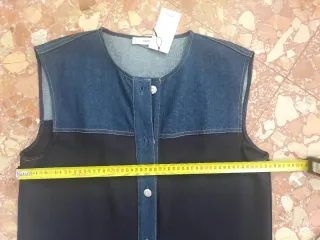 Chaleco largo denim azul y negro