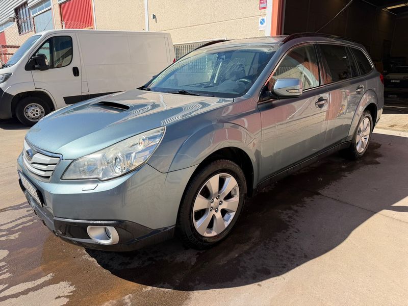 Subaru Legacy 4 X 4 2.0 Diesel Año 2010 - foto 1