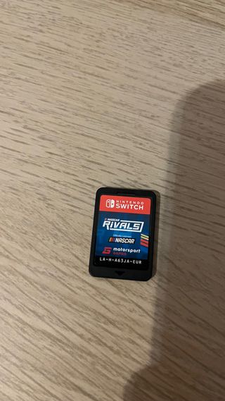 Lote 2 juegos Switch: Redout II y Nascar Rivals