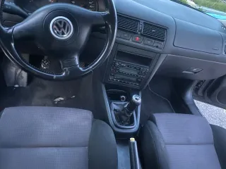 Volkswagen Golf 2002