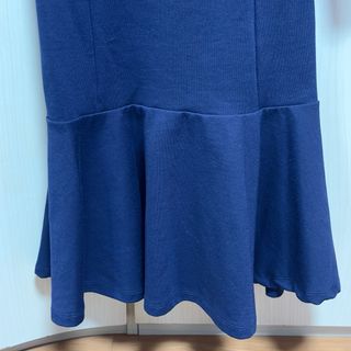 Vestido azul cuello barco