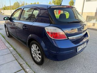 Opel Astra 2007