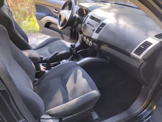 Mitsubishi Outlander 2008