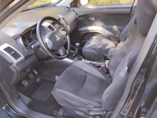 Mitsubishi Outlander 2008