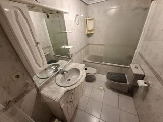 Piso en venta en Renfe - Bulevar 1º y 2º Fase en Jaén