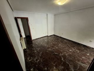 Piso en venta en Renfe - Bulevar 1º y 2º Fase en Jaén