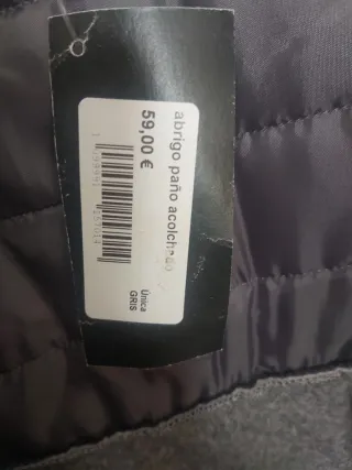 Abrigo de paño acolchado gris