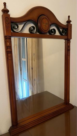 Dormitorio de madera maciza y forja