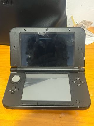 Nintendo 3DS XL Roja