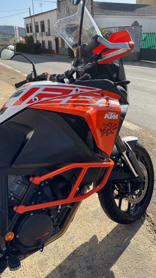 KTM 1290 Super Adventure S Naranja/Blanca