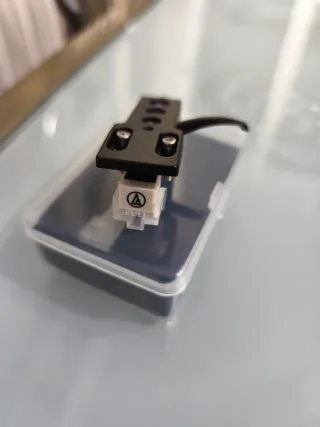 Audio-Technica AT3600L con Headshell