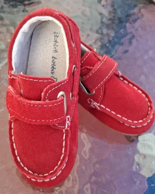 Zapatos rojos de ante para bebé talla 23