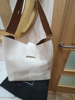 Bolso Purificación García Beige y Dorado