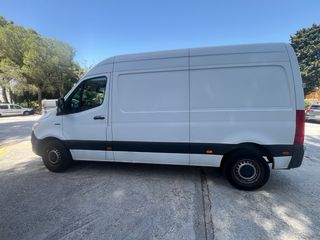 Mercedes-Benz Sprinter 2021
