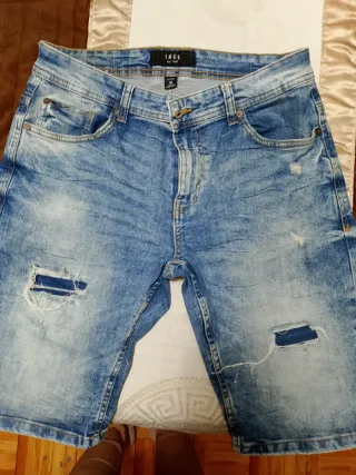 Pantalón corto vaquero SMOG desgastado