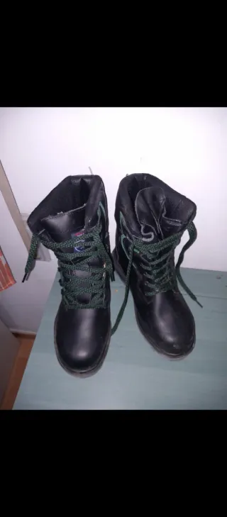 Botas anti corte S3