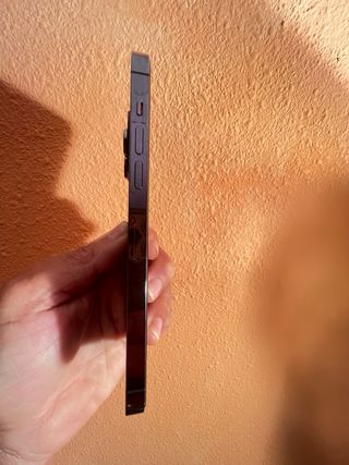 iPhone 14 Pro Max nella sua confezione originale