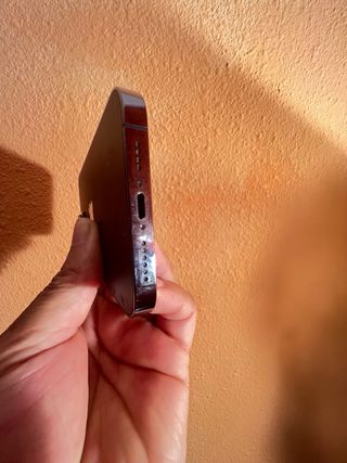 iPhone 14 Pro Max nella sua confezione originale