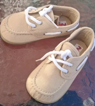 Zapatos náuticos para bebé color beige talla 21