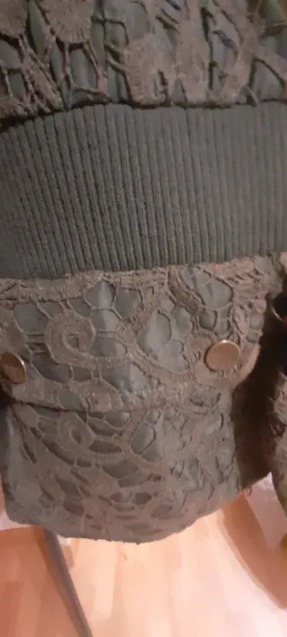 Cazadora Desigual verde militar