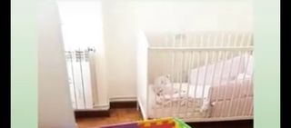 Cuna de bebé blanca