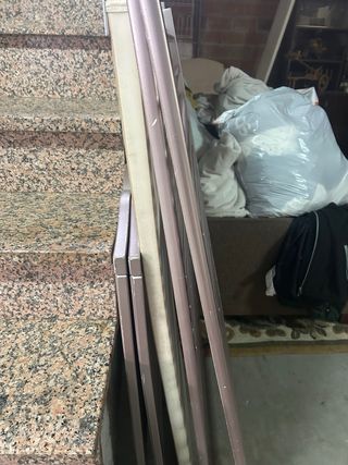 Cuna de bebé blanca