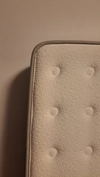 Colchón usado poco tiempo