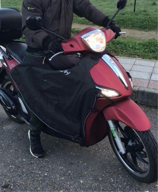 Manta para moto Piaggio Liberty