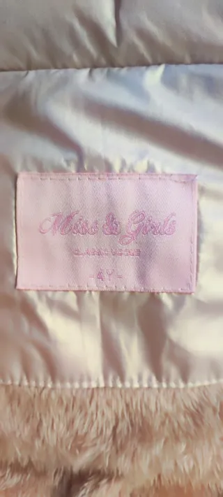 Abrigo niña rosa con pelo