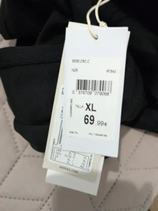 Chándal Adidas nuevo con etiquetas.