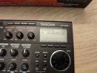 Grabadora Tascam DP 006 Digital Multitrack