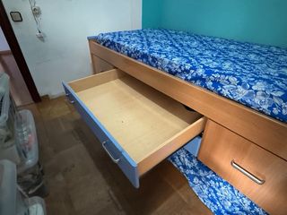 Cama alta con cajones para 2 colchones