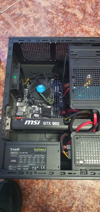 Ordenador Sobremesa Zalman Negro