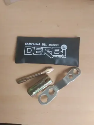Bolsa de herramientas original Derbi