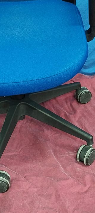 Silla escritorio oficina regulable con reposabrazo