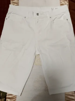 Pantalón corto vaquero blanco hombre