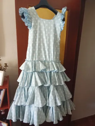 Traje de flamenca niña azul lunares