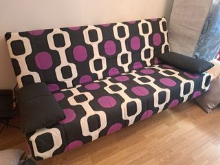 Sofá cama lamas perfecto estado.