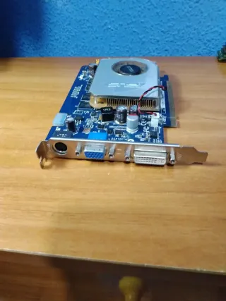 Tarjeta Gráfica Asus PCI Express 512MB