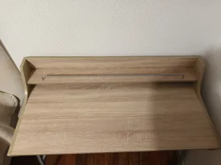 Mesa de estudio madera y metal