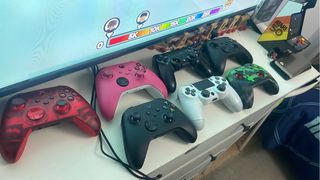 Lote de mandos de videojuegos